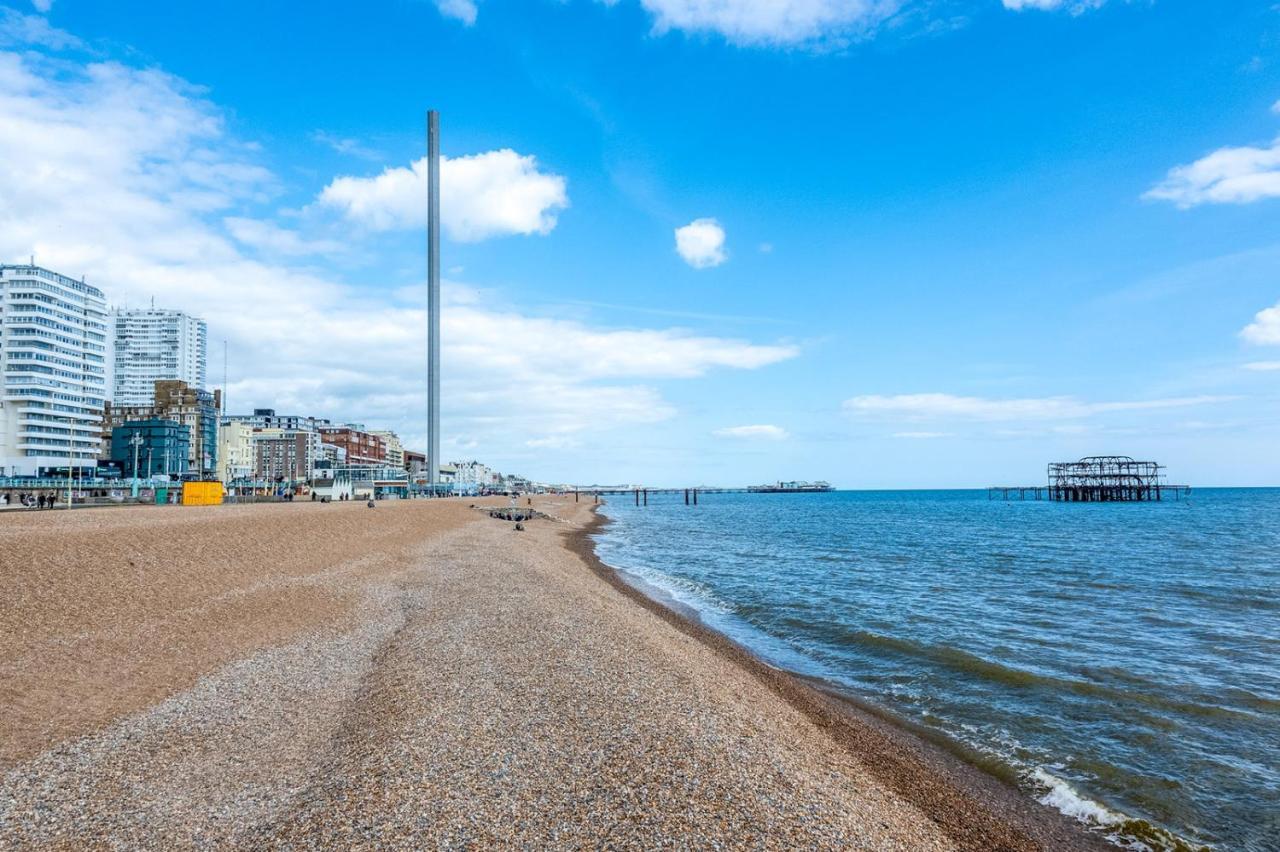 Modern One Bedroom Apartments In Brighton Екстериор снимка